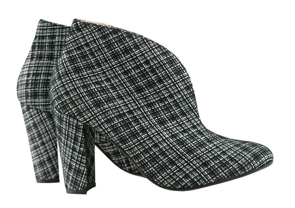 Bosccolo Womens Boots - Black/White