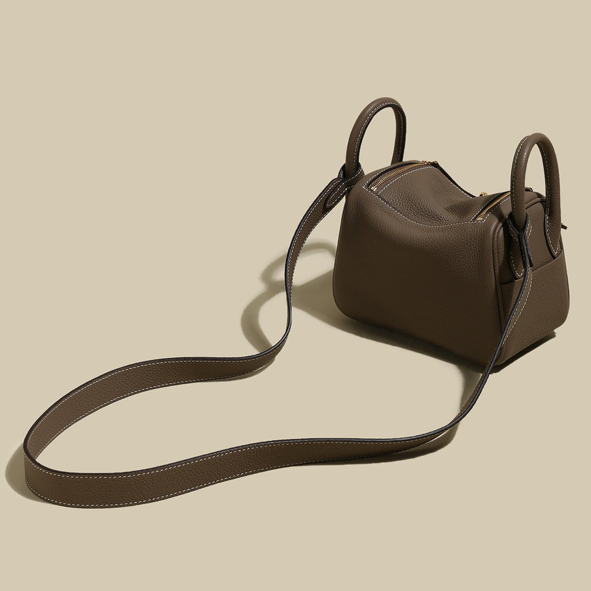 Classic Monte Convertible Leather Shoulder Bag - Taupe
