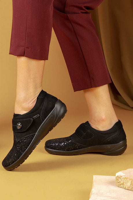 G Comfort Women's P 9520 Black Stretch