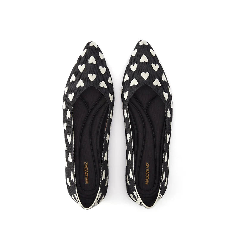 Heart Print Pointed Toe Comfortable Flats - Black