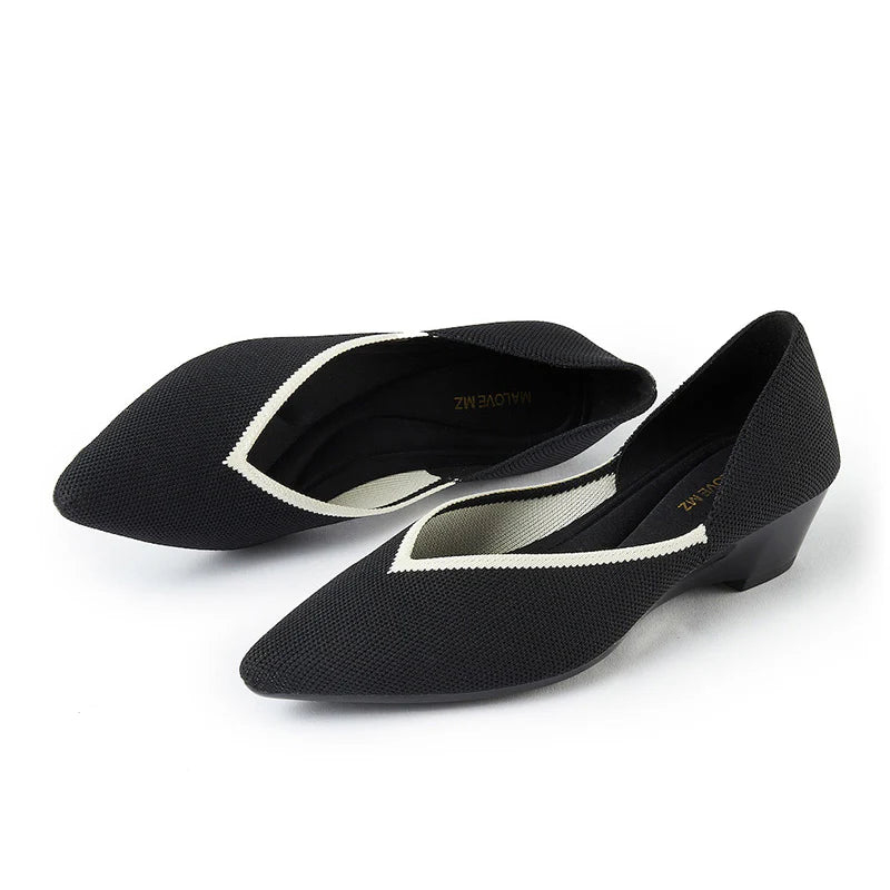 Minimalist Heart Heel Pointed Toe Knit Flats - Black