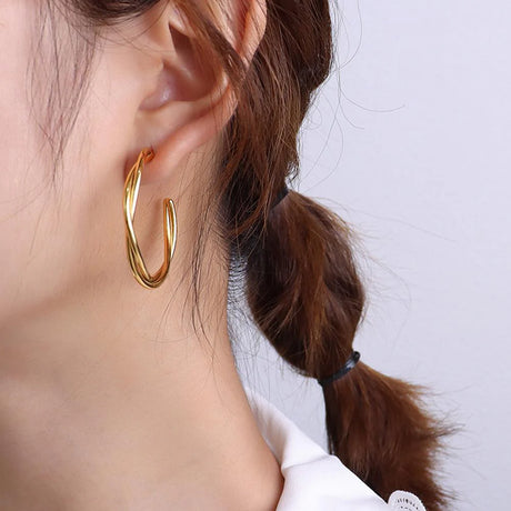 Bullion Gold Elsa Gold Stud Earrings
