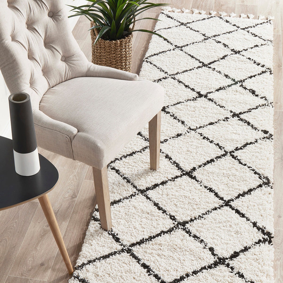 Saffron 22 White Runner Rug