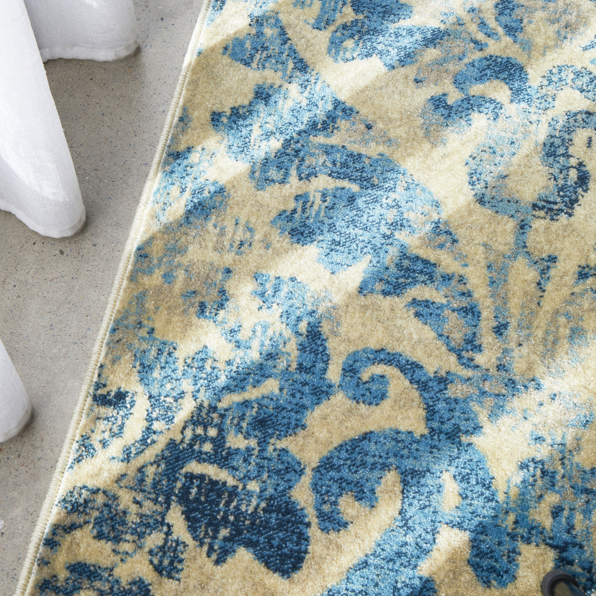 Calypso 6104 Bone Rug