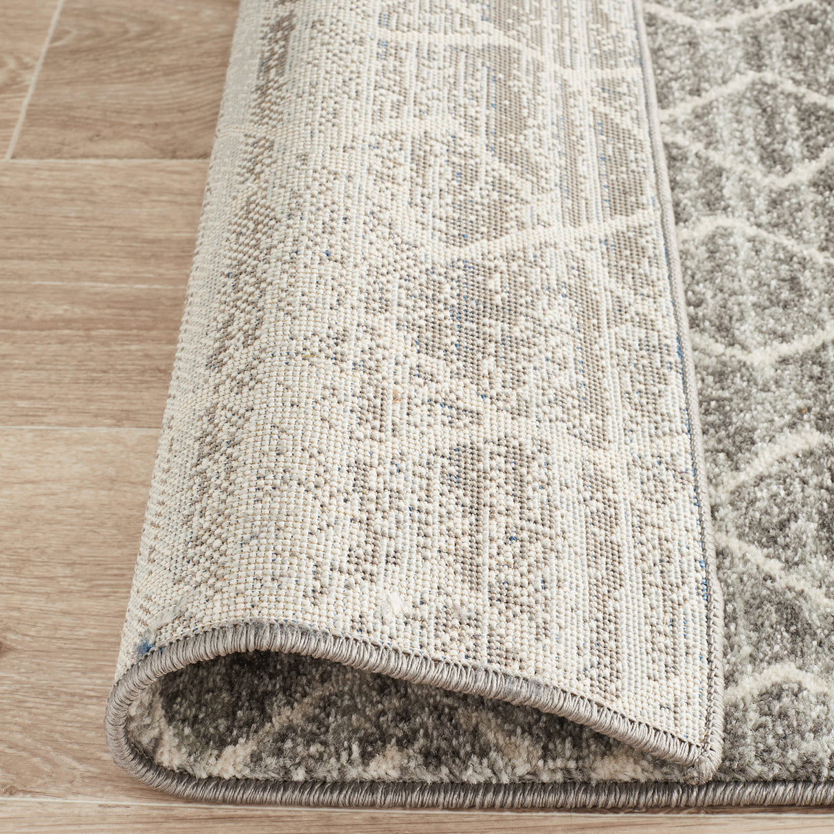 Evoke 257 Silver Runner Rug