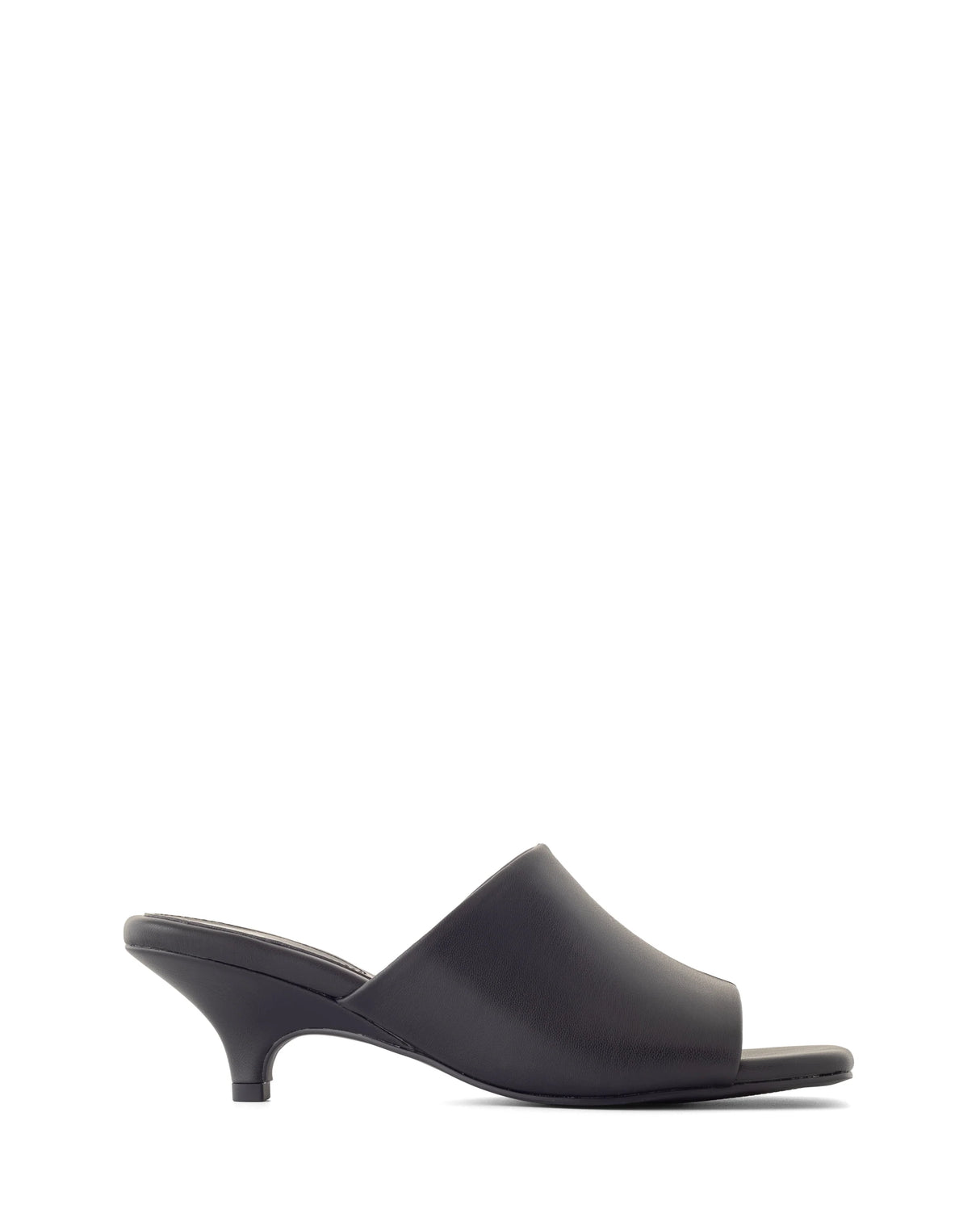 Therapy Nassau Black
