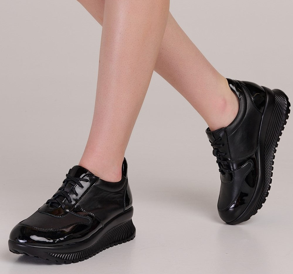 Bosccolo Womens Sneakers - Black