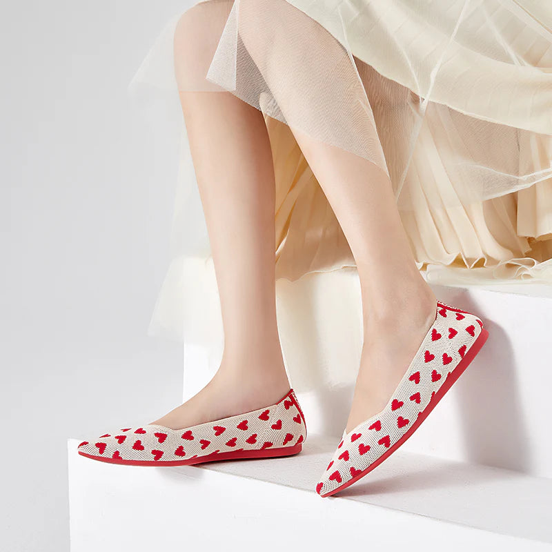 Heart Print Pointed Toe Comfortable Flats - Red