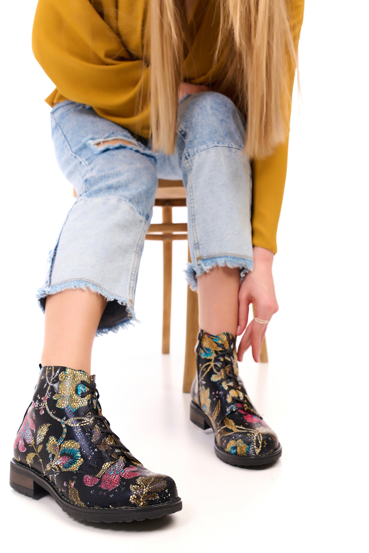 Bosccolo Womens Ankle Boots - Flowers On Black