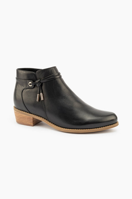 Klouds Ronan Black