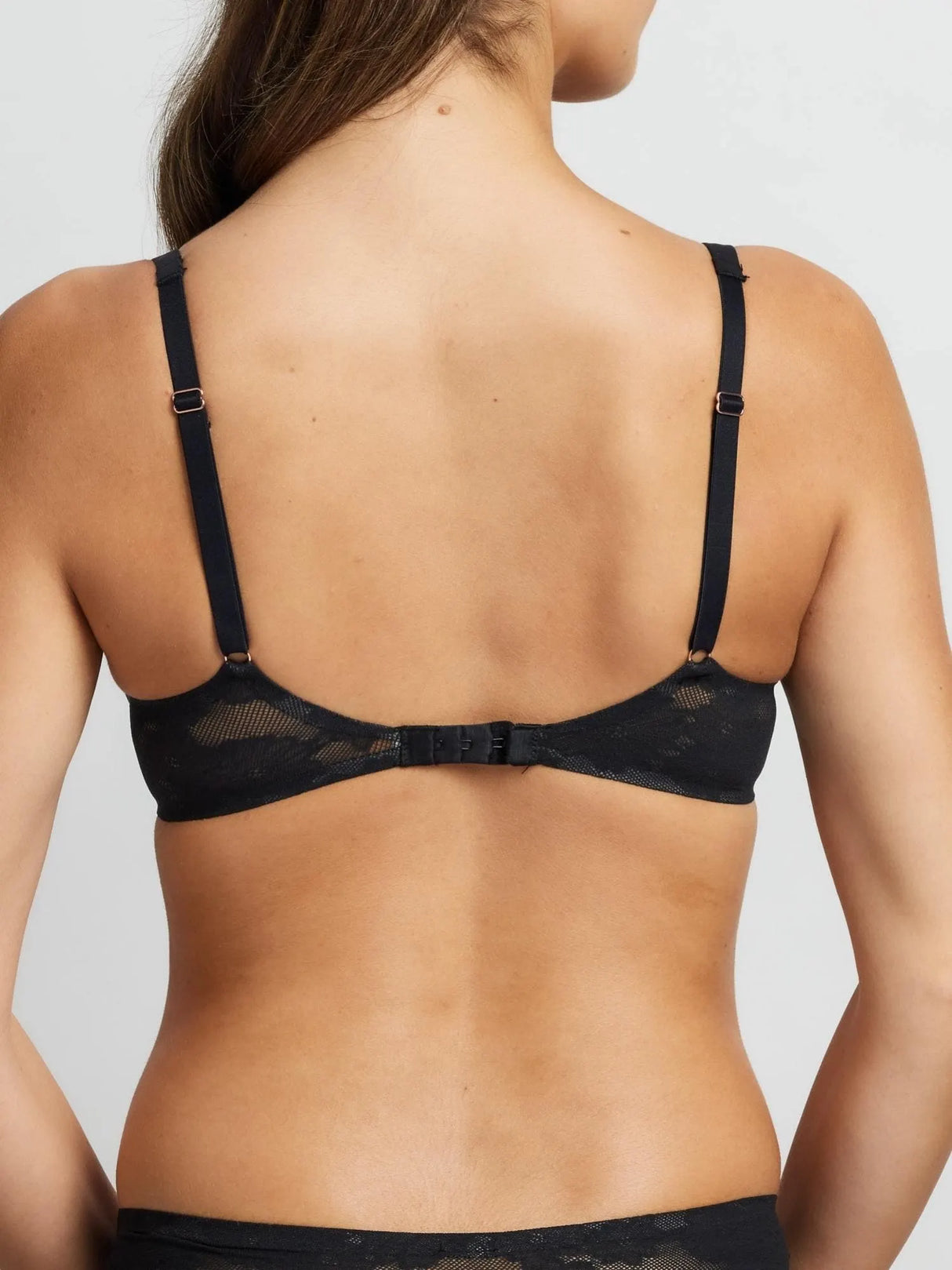 Weightless Underwire Plunge Bra