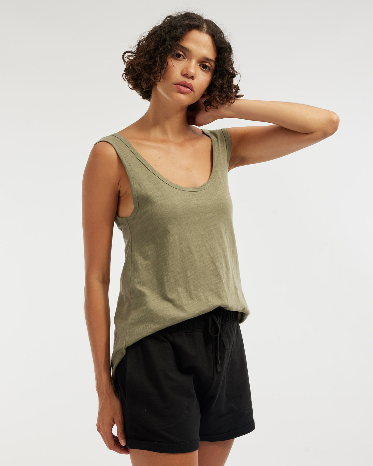Amelius Abigail Rolled Hem Short - Black