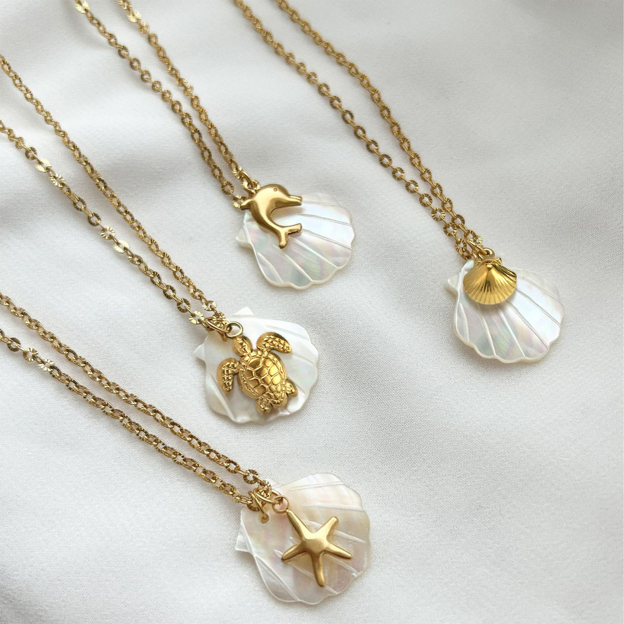 Bullion Gold Pearl Shell & Gold Sea Turtle Necklace