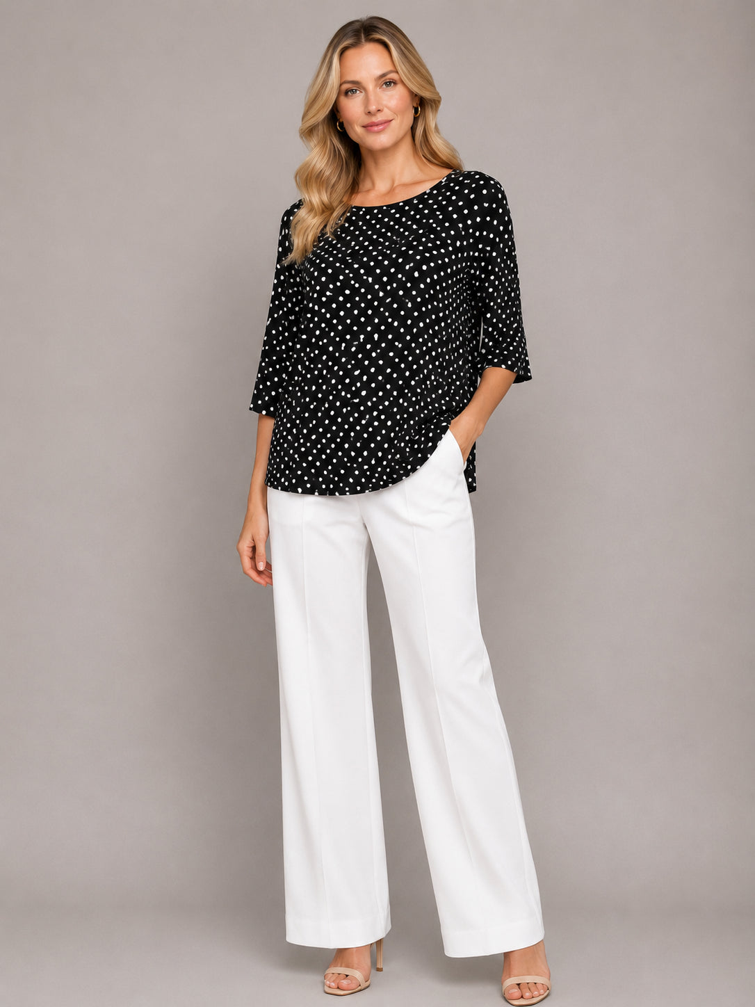 Worship Women's Loose  with Frill Sleeve Top - Black Star
