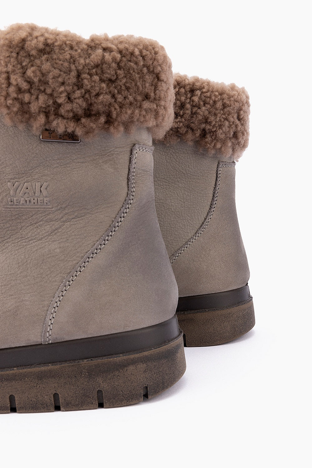 G Comfort Women's 929 7 Light Grey Yak