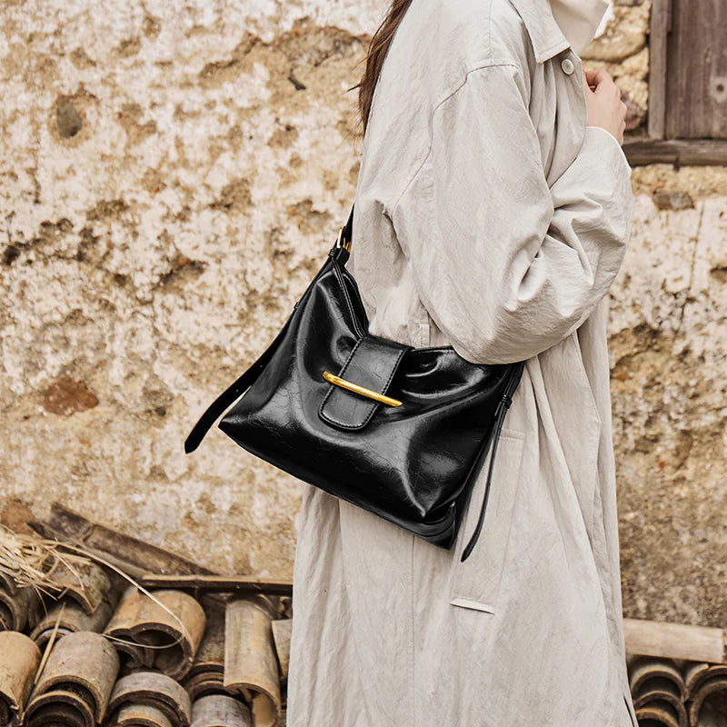 Nalandu Luxe Glossy Hobo Shoulder Bag - Black