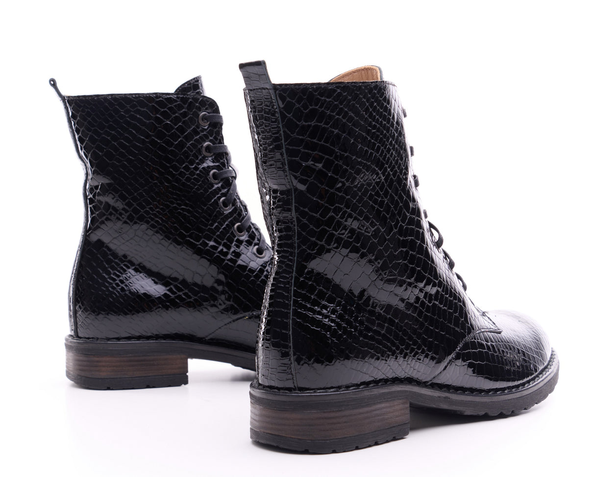 Bosccolo Womens Boots - Black Crocodile