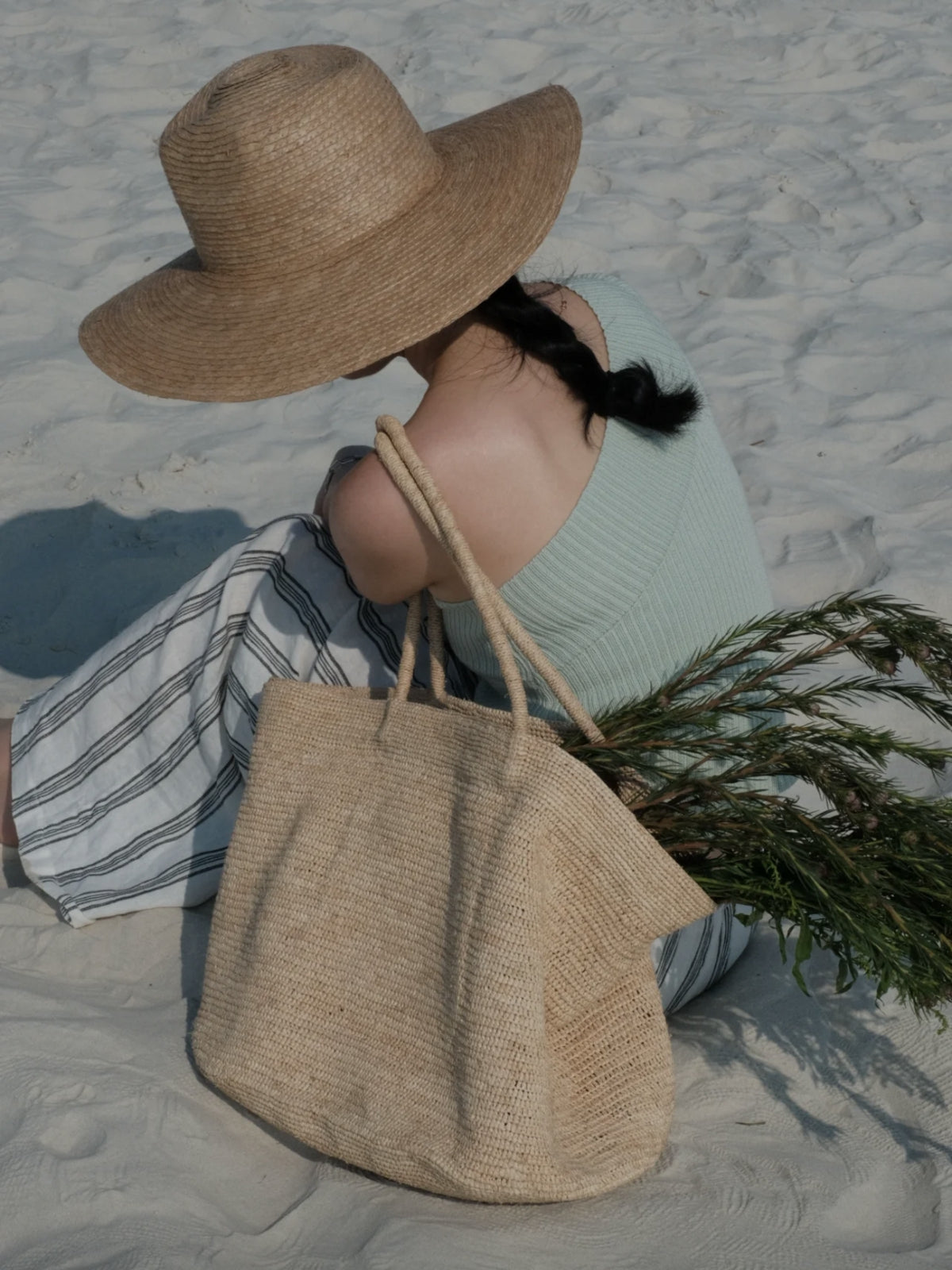 Hand-Woven Natural Straw Beach Tote - Natural