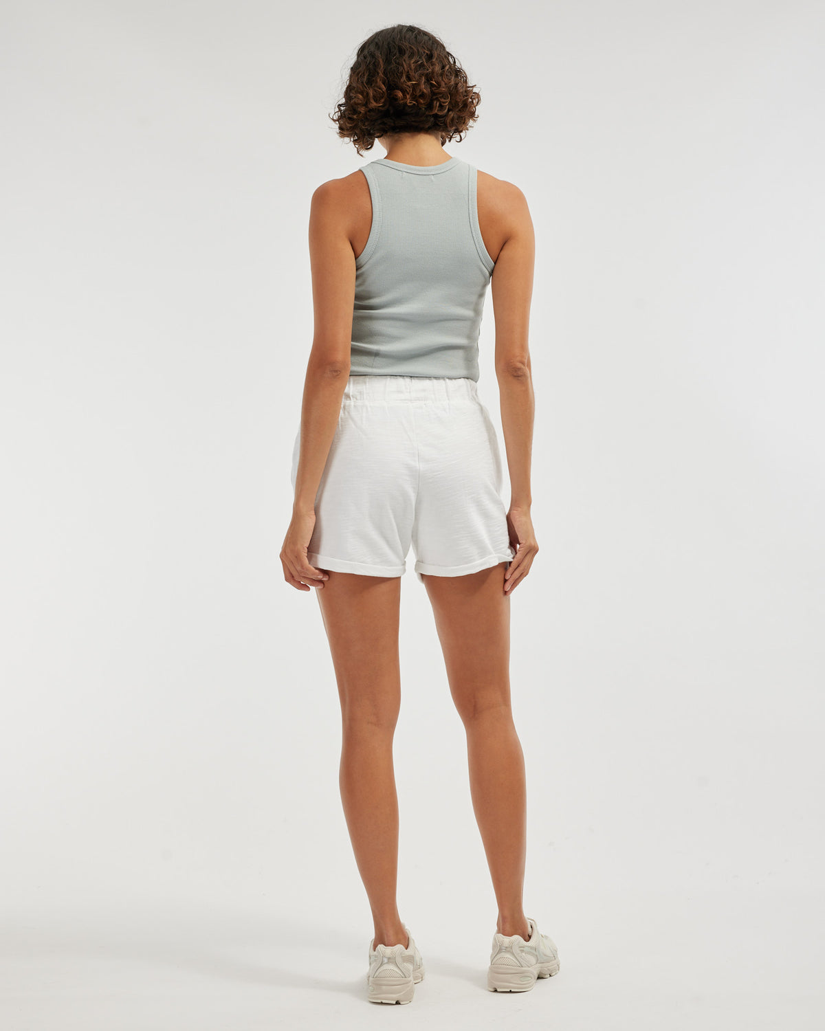 Amelius Abigail Rolled Hem Short - White