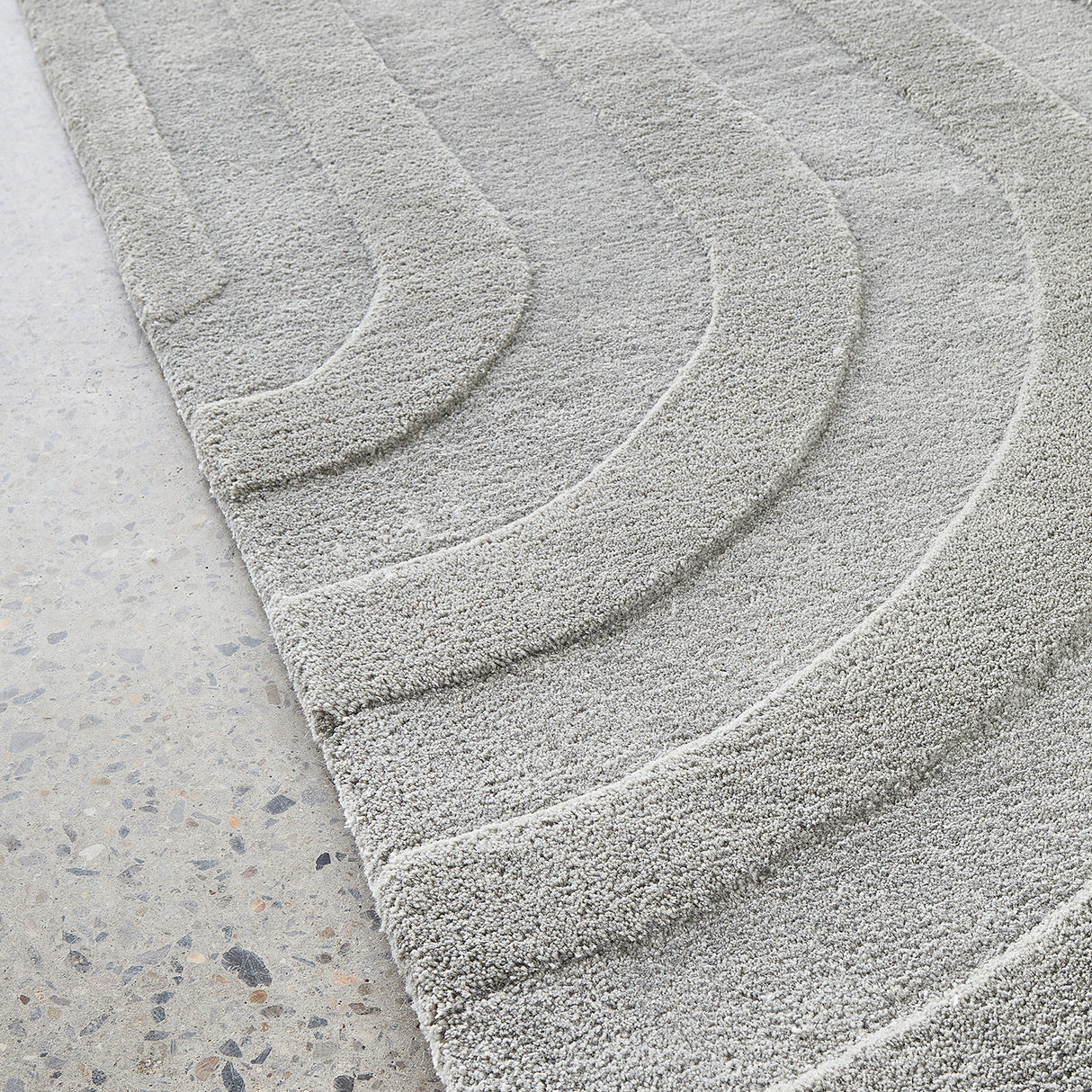 Summit Trail Grey Rug