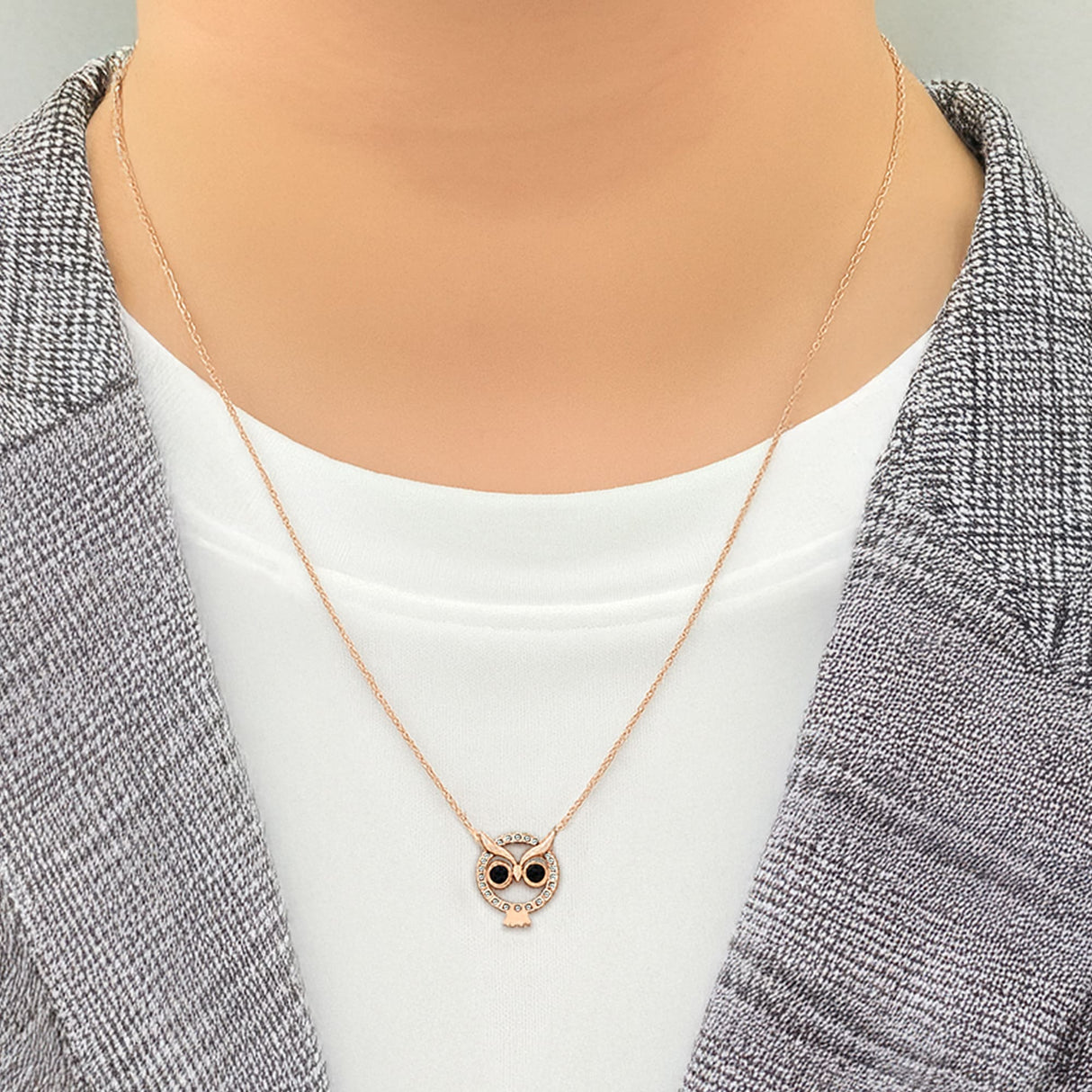 Bullion Gold Bright-Eyed Owl Short Necklace