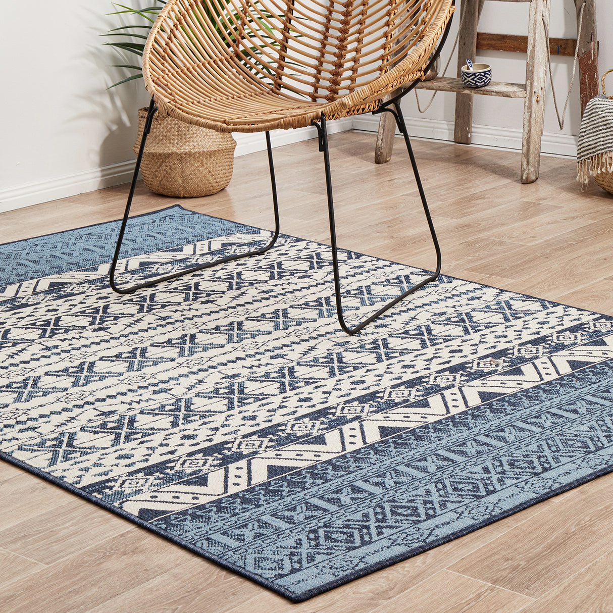 Seaside 3333 White Blue Rug