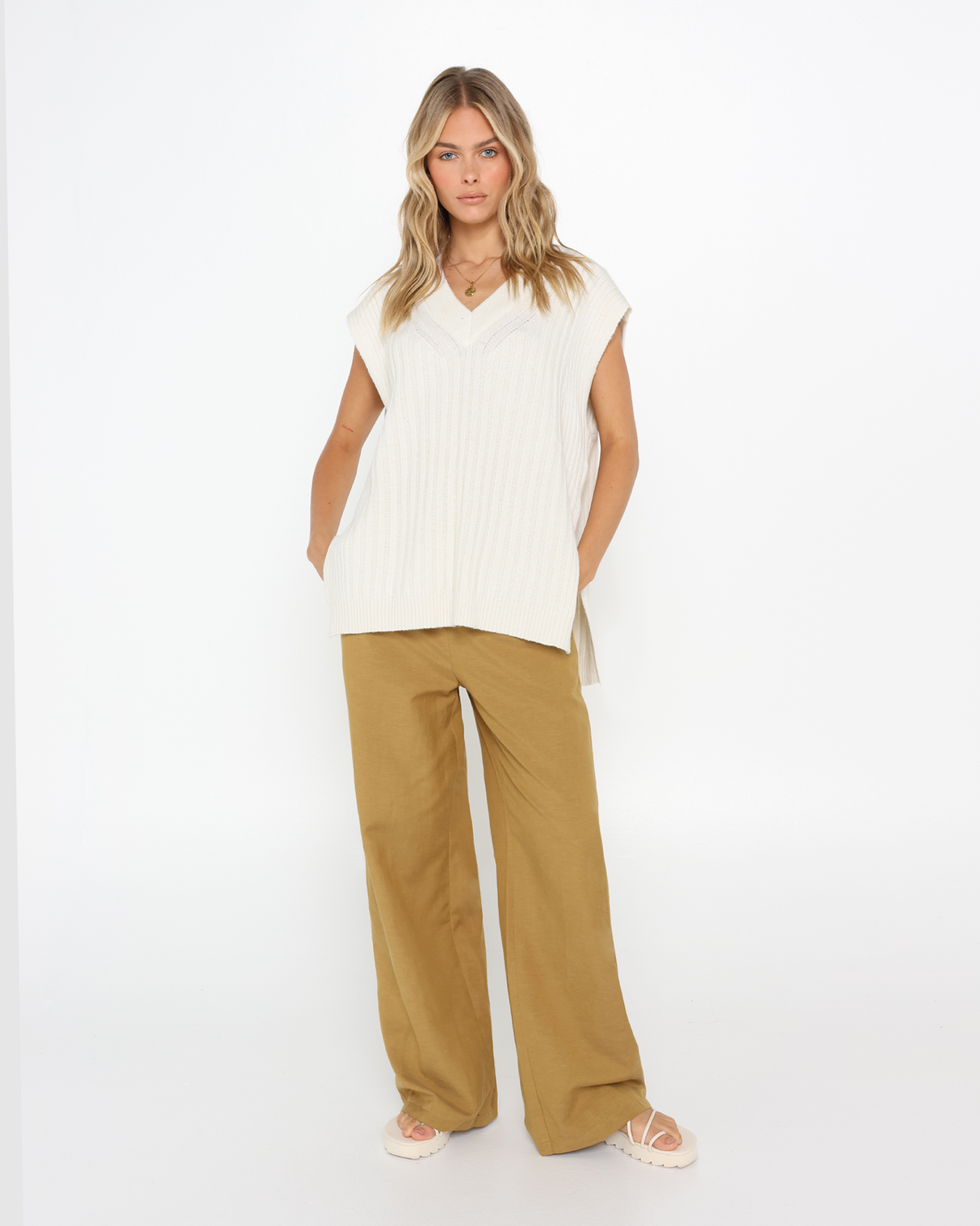 Lost In Lunar Women's Jadie Vest - Cream