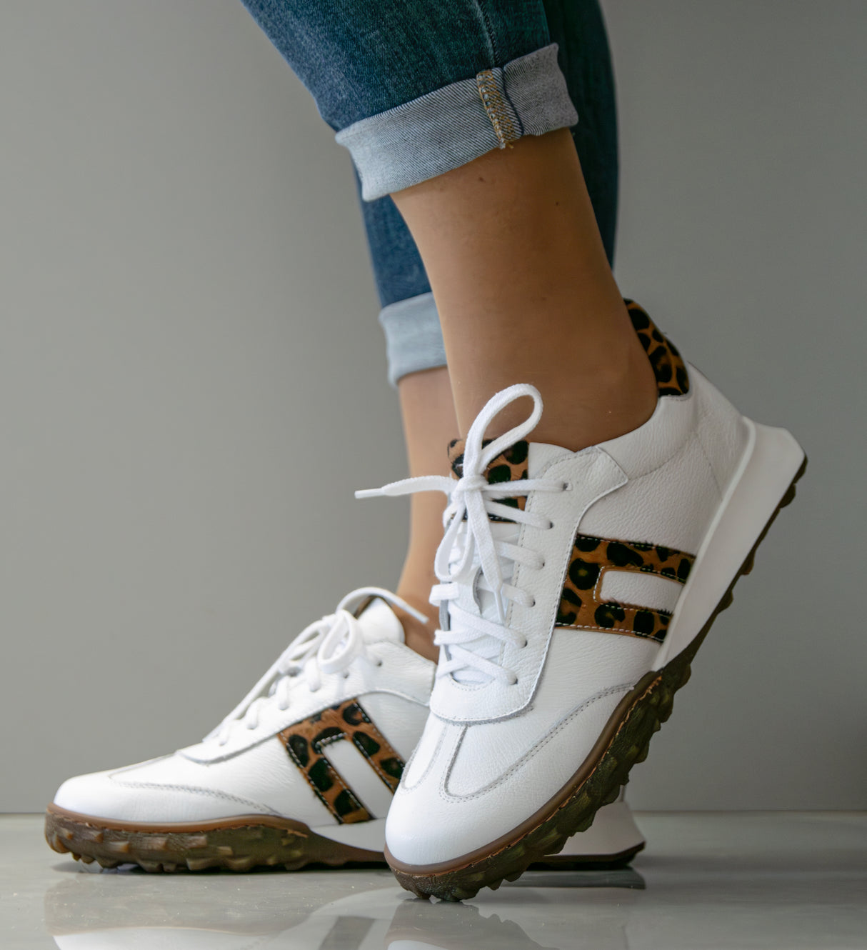 Bosccolo Womens Sneakers - White + Panther