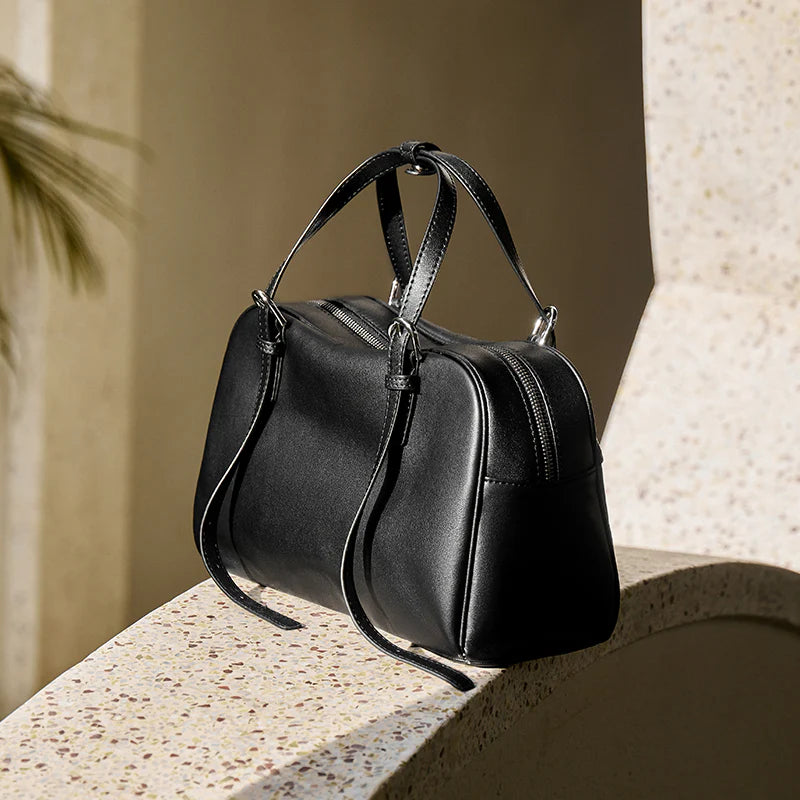 Nalandu Vintage Leather Bowling Bag - Black