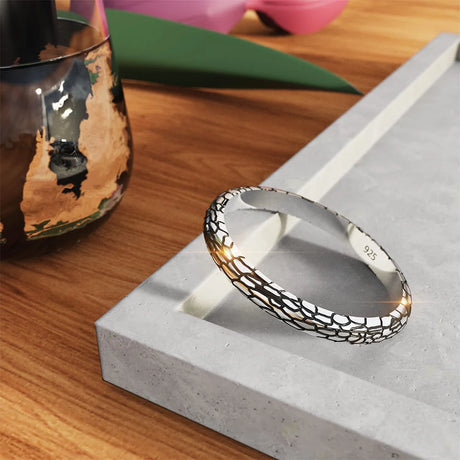 Solid 925 Sterling Silver Mischievous Earthquake Ring