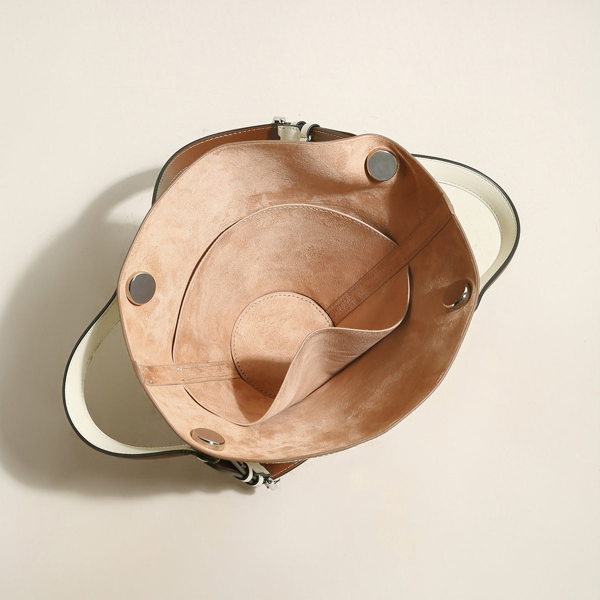 Taormina Sculptural Pebbled Leather Bucket Bag - Ivory