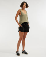 Amelius Abigail Rolled Hem Short - Black