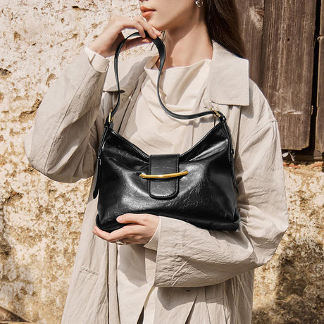 Nalandu Luxe Glossy Hobo Shoulder Bag - Black
