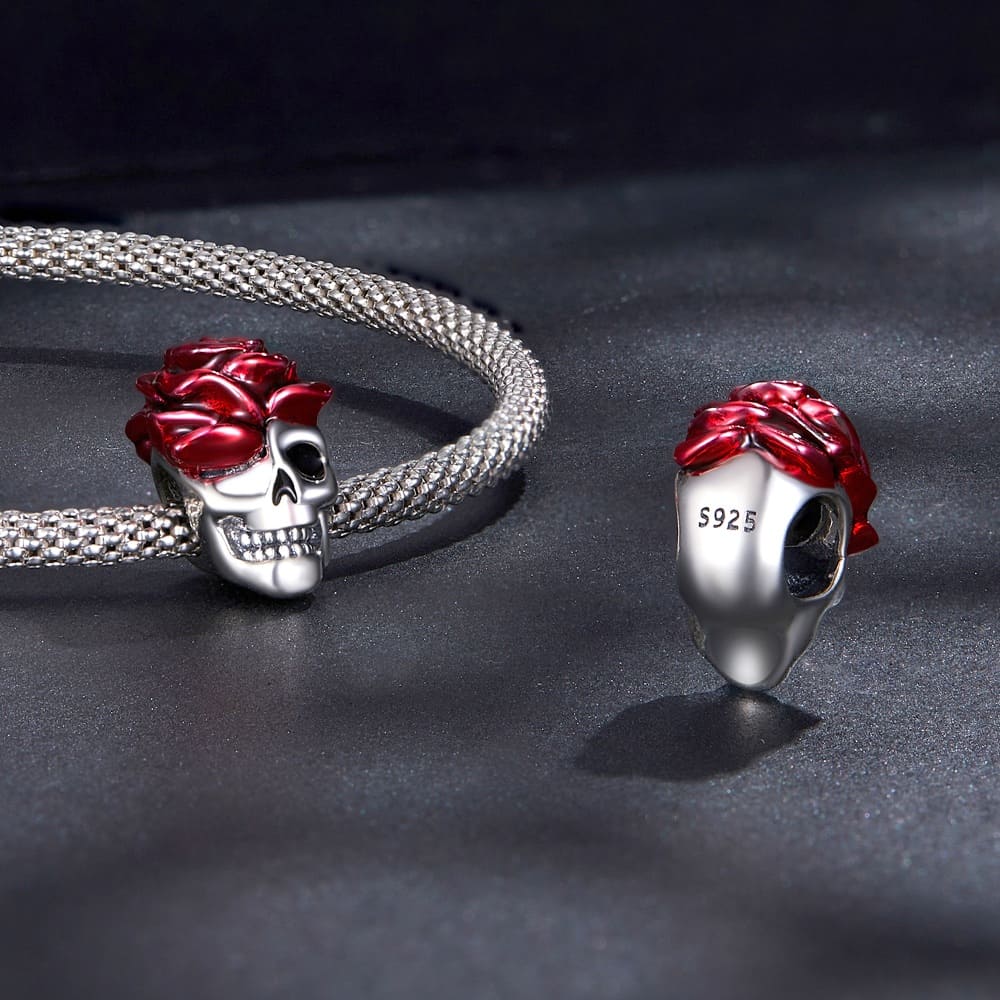 Solid 925 Signature Silver Romeo In Grave Skull Charm