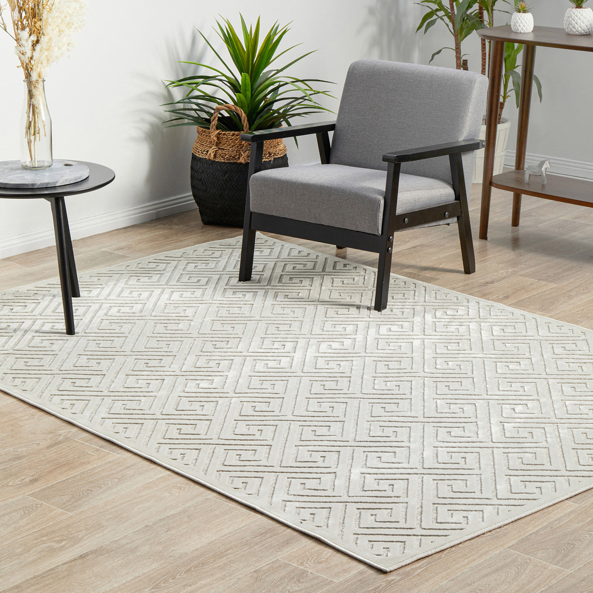 York Alice Natural White Rug