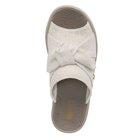 Bzees Smile Wedge - Cream