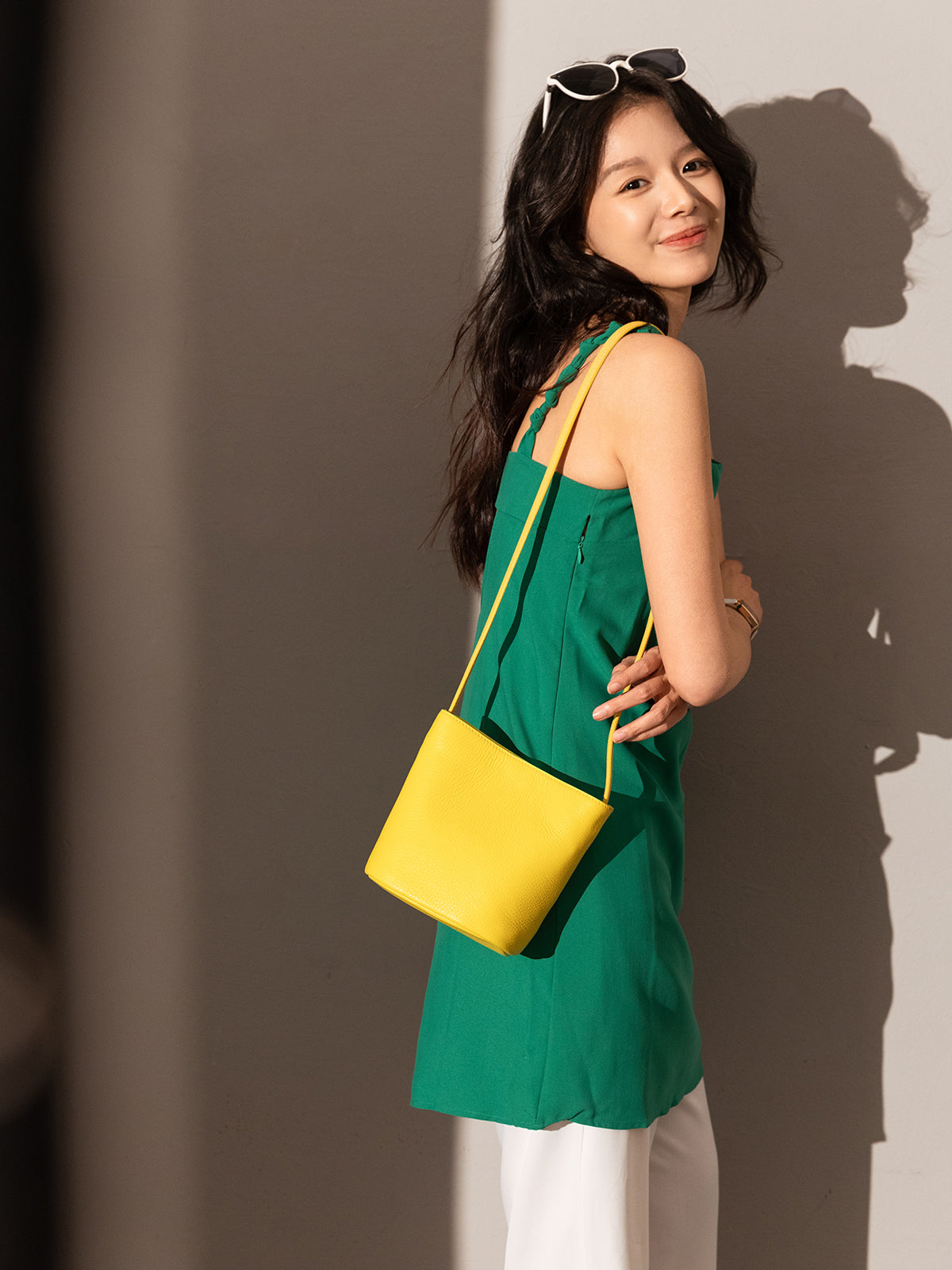 Thin Strap Waterproof Leather Bucket Bag - Yellow