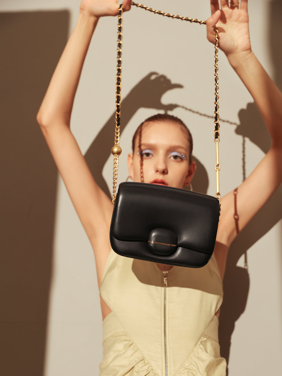 Structured Buckle Leather Shoulder Bag - Black