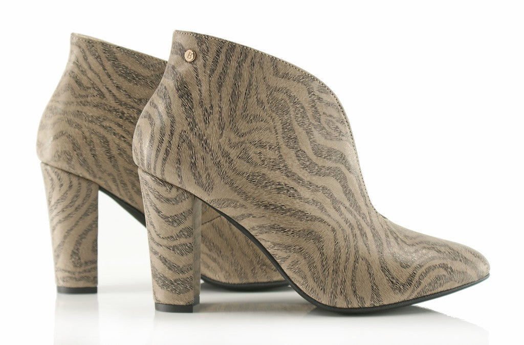 Bosccolo Womens Heel Boots Zebra - Beige
