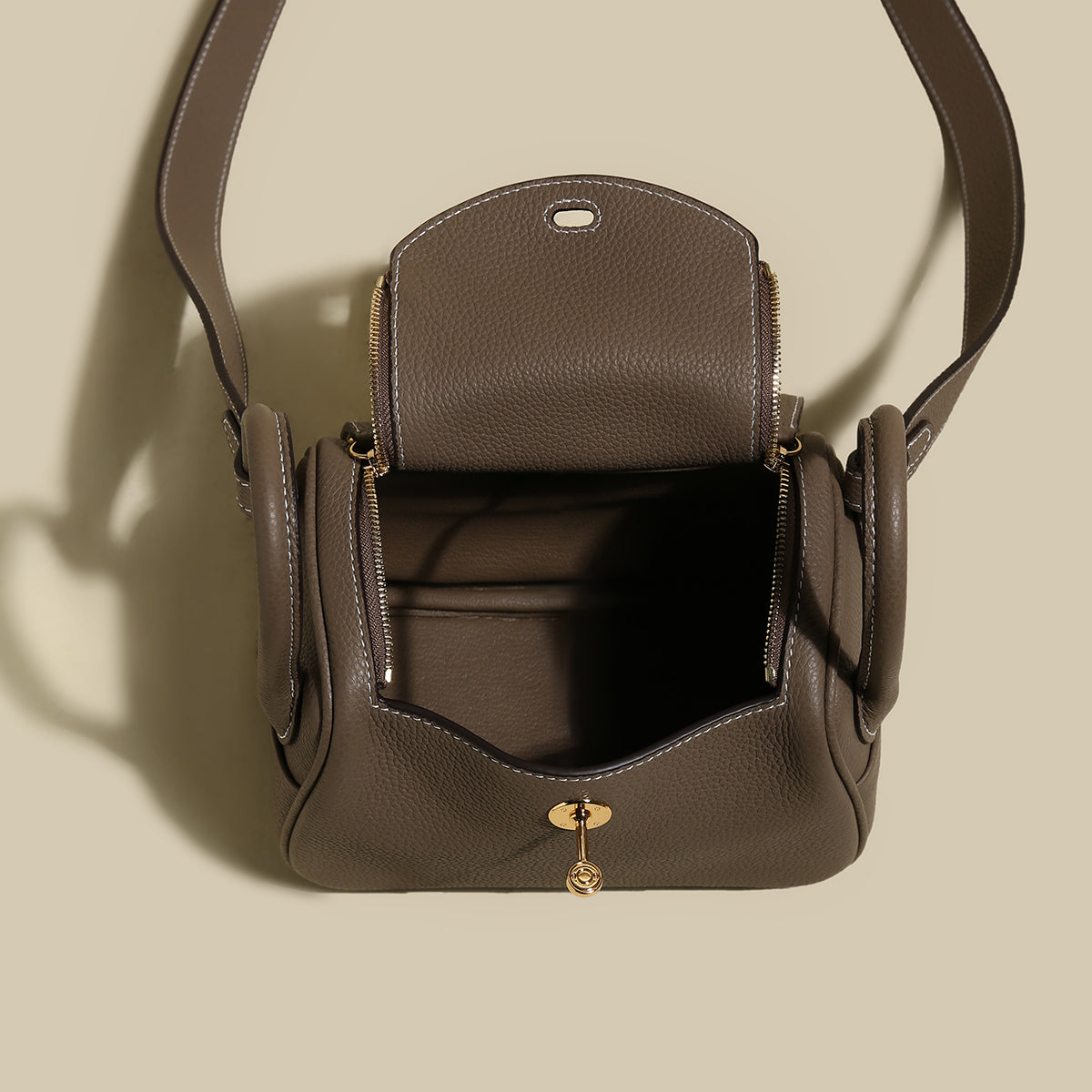 Classic Monte Convertible Leather Shoulder Bag - Taupe