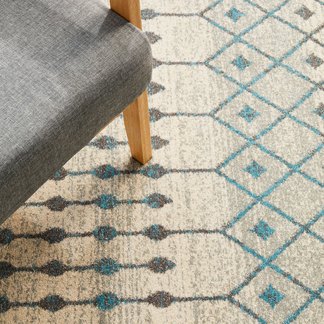 Evoke 260 White Rug
