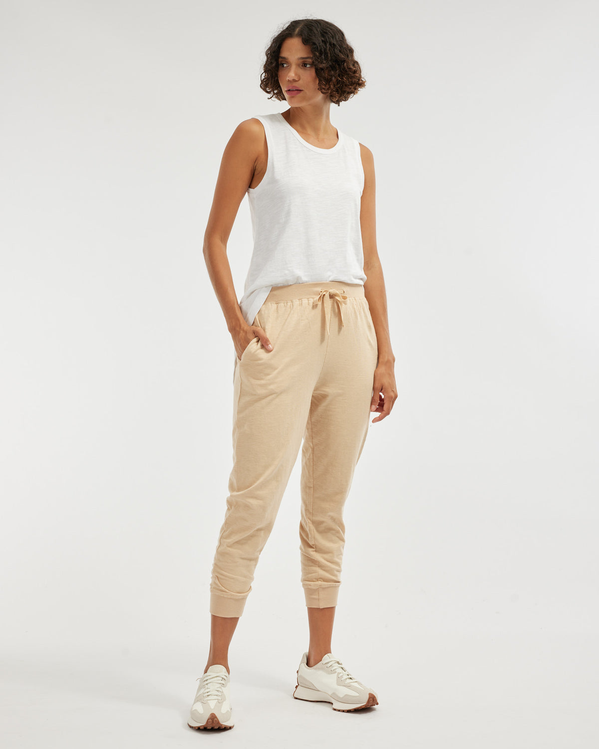 Amelius Kieran Cropped Jogger - Hummus