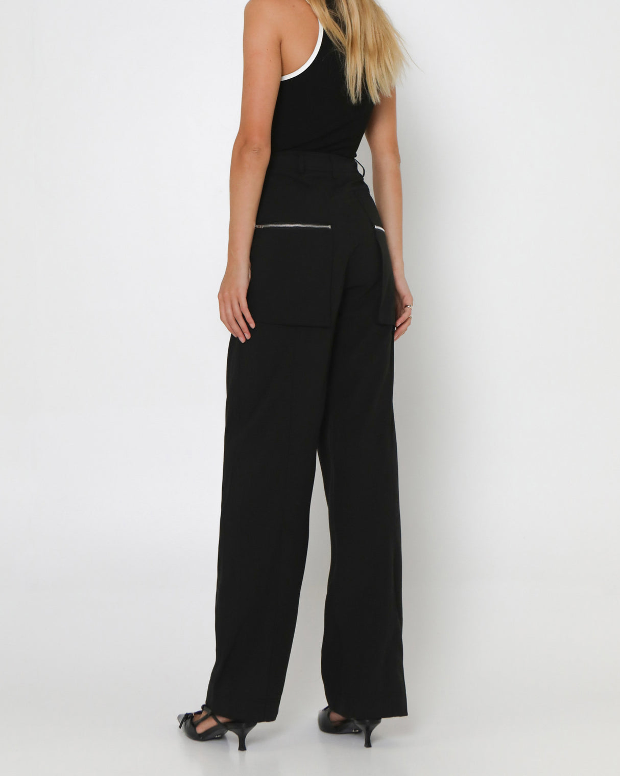 Madison The Label Nakia Pants - Black
