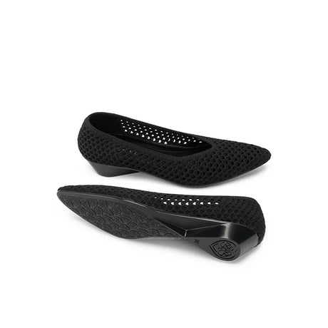 Heart Mesh Knit Pointed Toe Wedge Pumps - Black