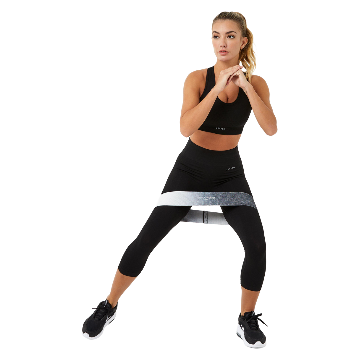 USA Pro Women's Seamless Capri Cropped Leggings - Black